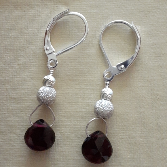 Princess Gems Jewelry - Sterling Silver Faceted Garnet Earrings